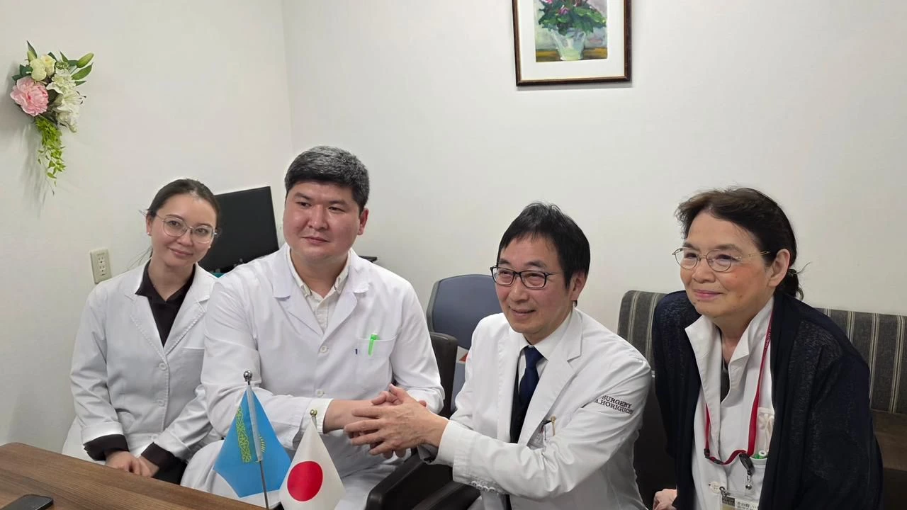 ҚР ПІБ МО ауруханасының нейрохирургтері Fujita Health University Bantane Hospital базасында білімдерін жетілдірді 
