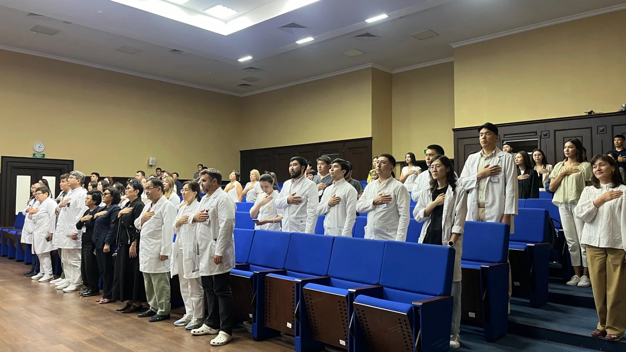 Выпускники-резиденты Больницы МЦ УДП РК получили дипломы