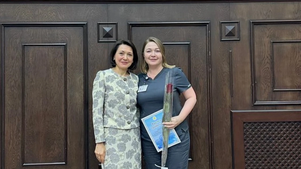 Высокие награды ко Дню Республики получили сотрудники Больницы МЦ УДП РК