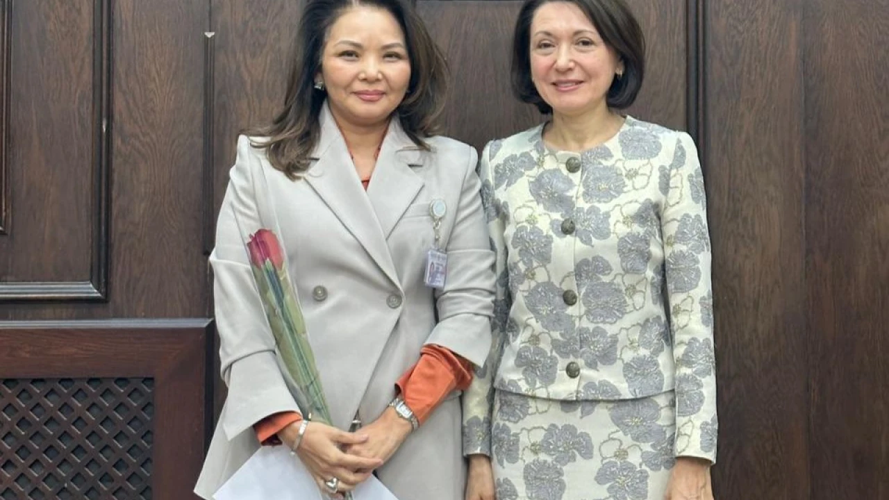 Высокие награды ко Дню Республики получили сотрудники Больницы МЦ УДП РК