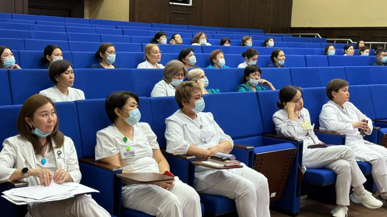 Team Introduction and Onboarding: Meeting with New Hires at the Medical Center Hospital of the PAA of the RK 